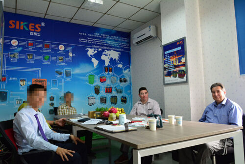 عملاء من أمريكا